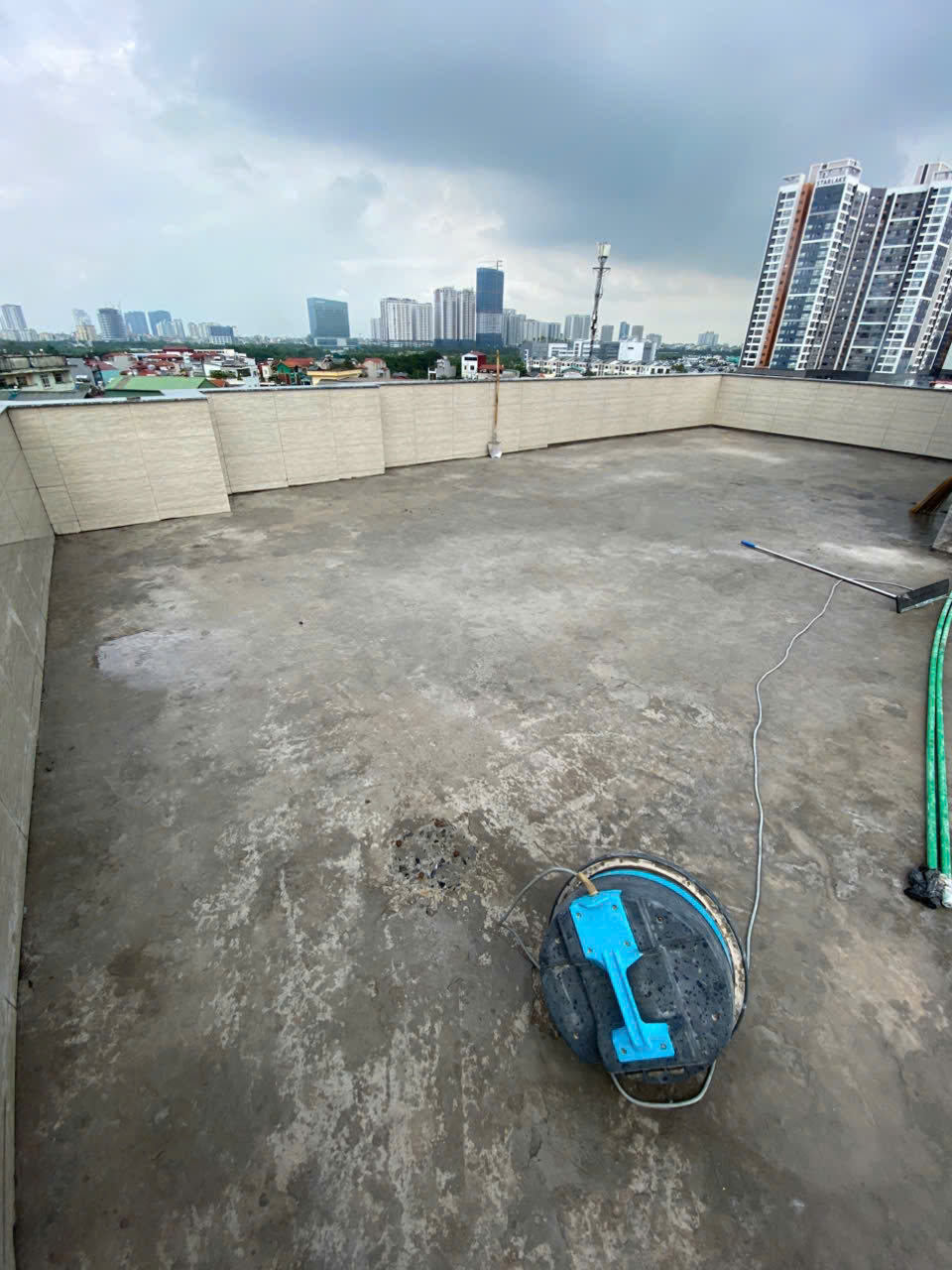 Văn phòng Itto - sàn mái 400m² không dùng màng - ảnh 3