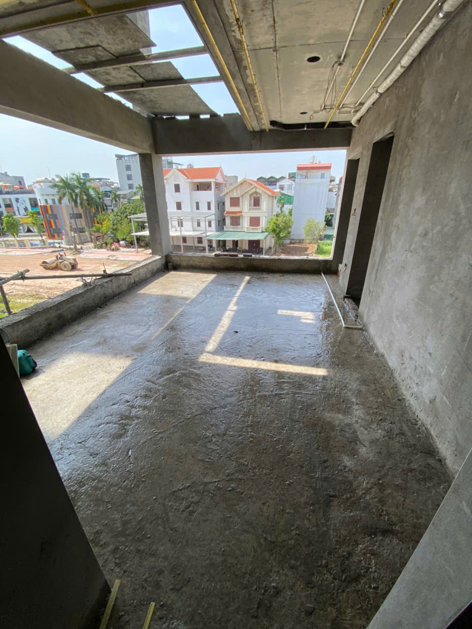 Nhà Ngọc Thụy - sàn mái và sân thượng dùng AQURON 2000 - ảnh 3